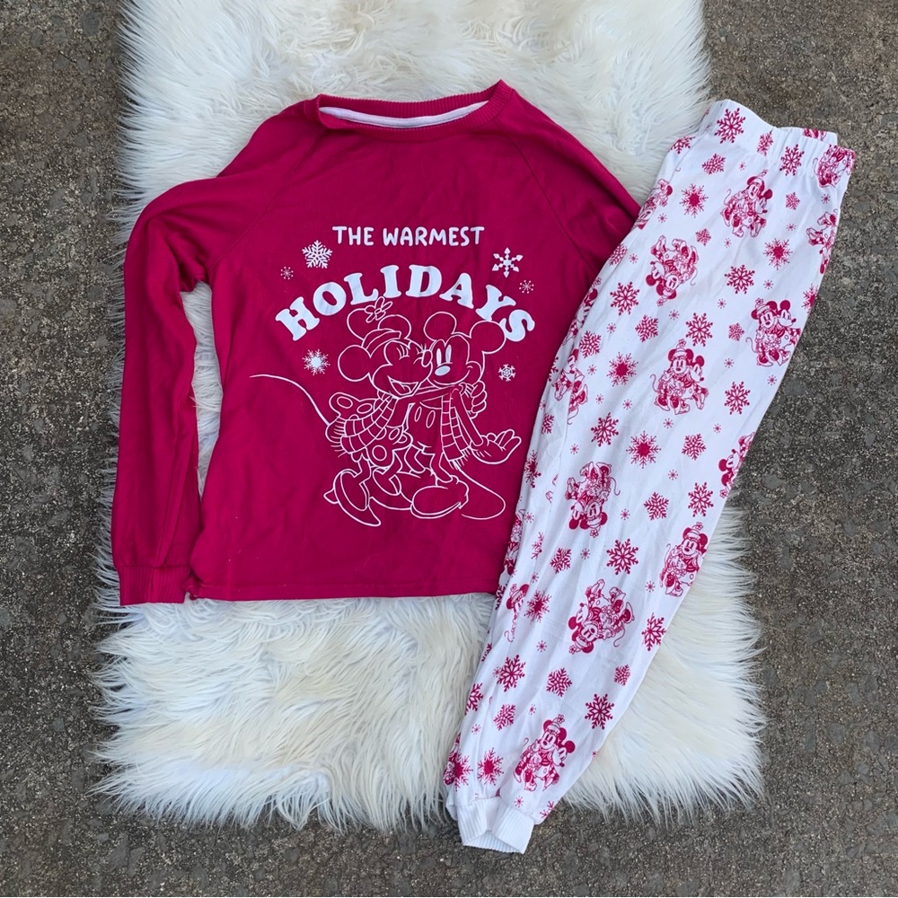 Disney The Warmest Holidays Minnie and Mickey Pajama Set
